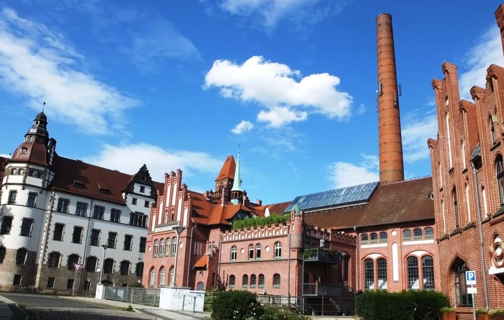 Rund um das Alte Elektrizitätswerk von 1903 gegenüber dem Mühlengraben ist denkmalgeschützte Industriekultur zu bewundern.