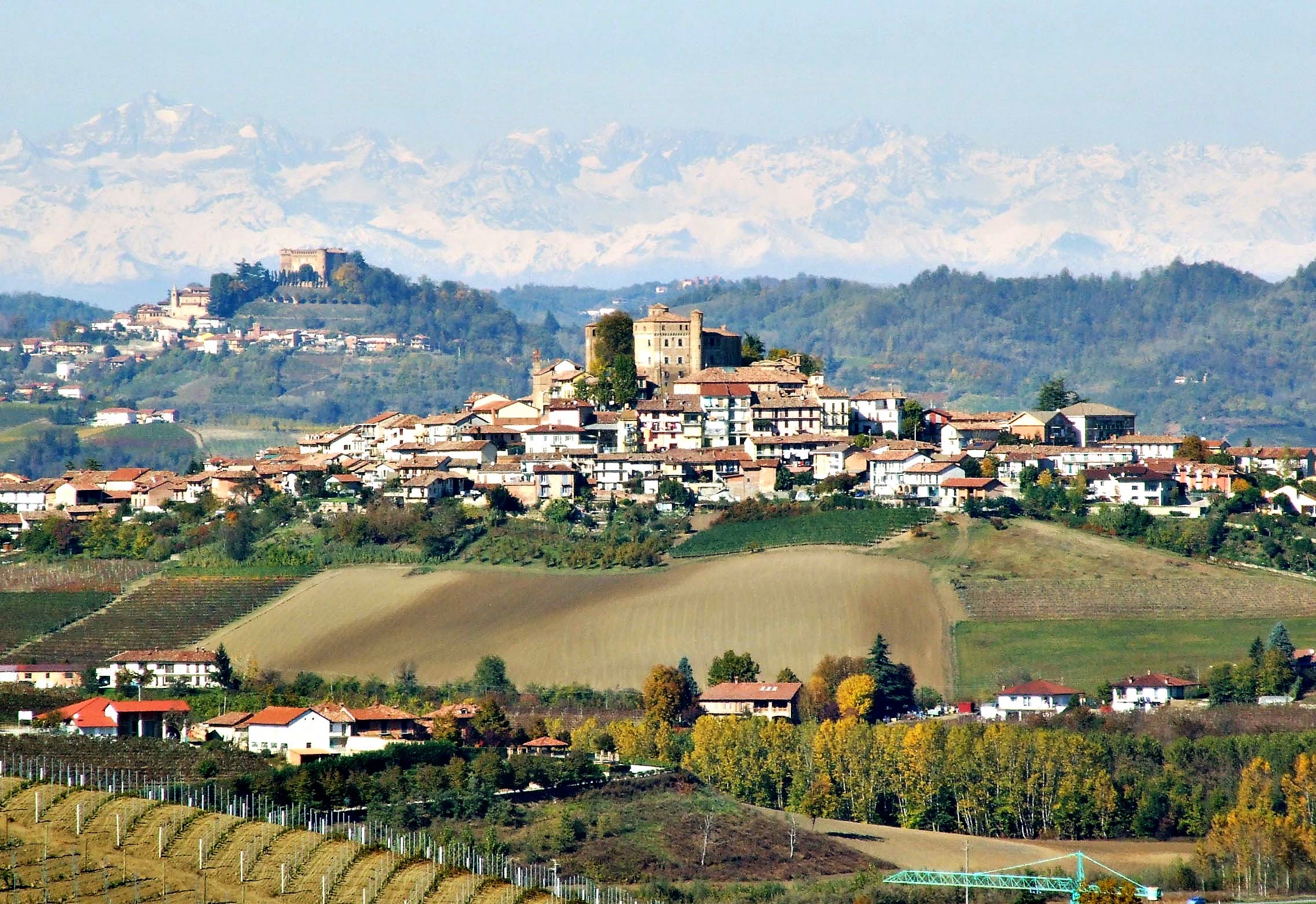 Kein Gemälde, sondern ein authentisches Foto: typisches Landschaftsbild im Piemont